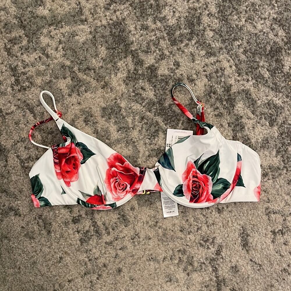 WeWoreWhat Floral Vintage Swim Top - Picture 4 of 7